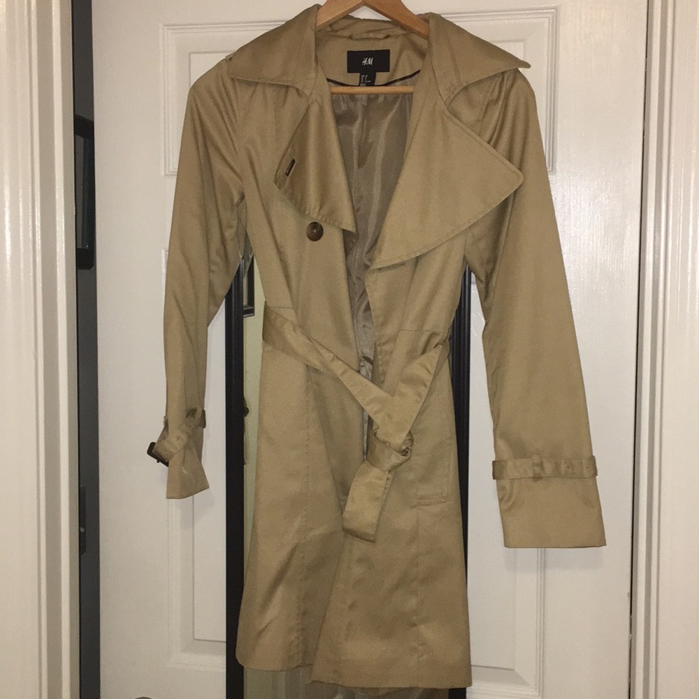 Khaki, light material trench coat